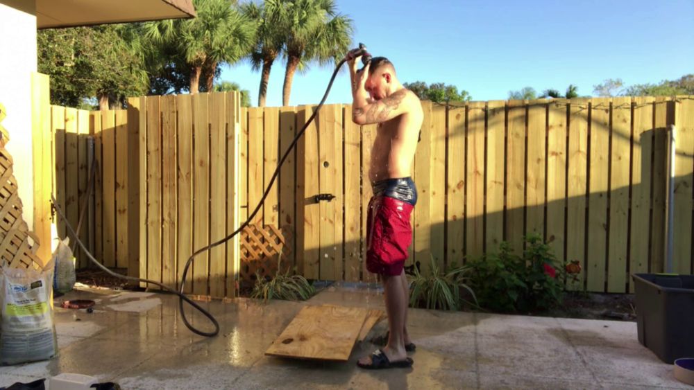 Rinsing After Beach Sagging