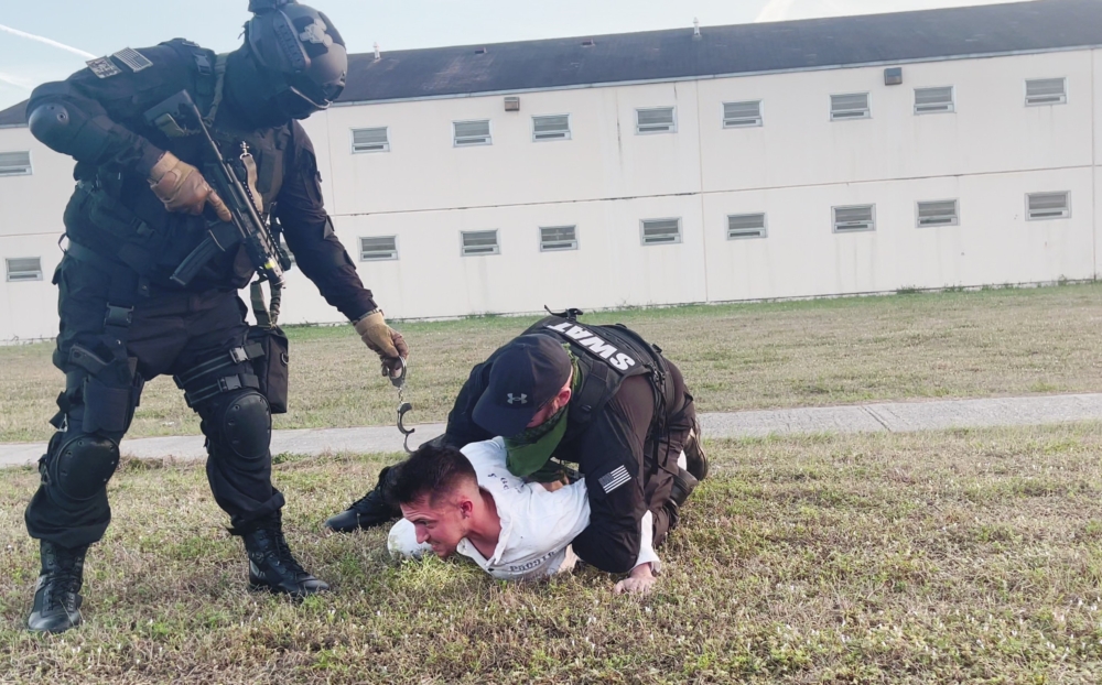 Found Footage: Texas Inmate Resists COs