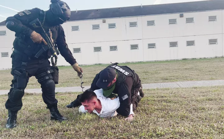 Found Footage: Texas Inmate Resists COs